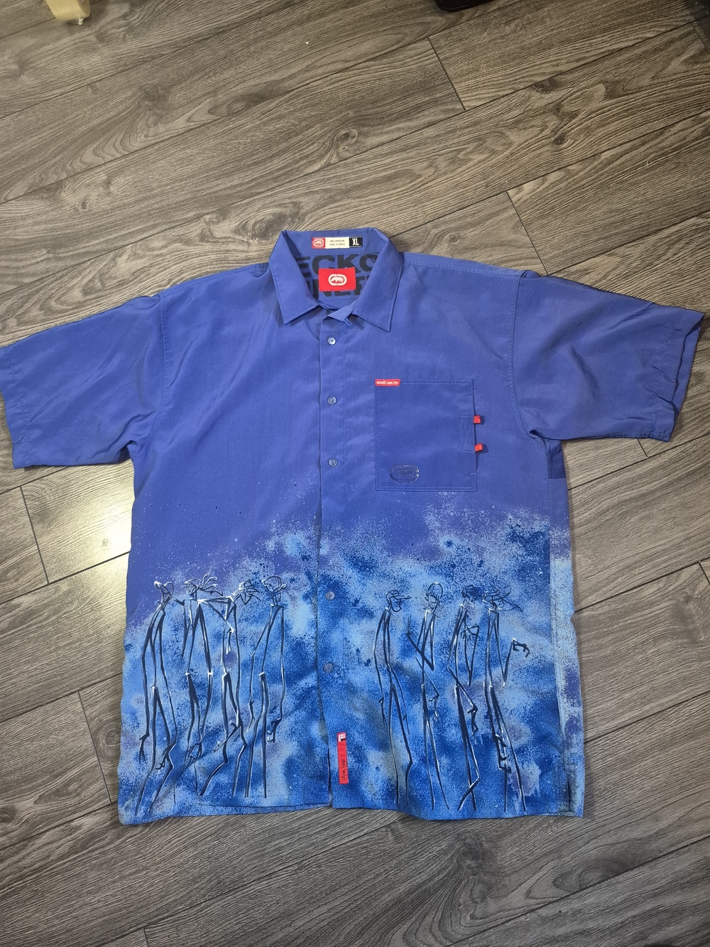 RARE Ecko Unlimited Short-Sleeve Button-Up Shirt in Royal Blue with Graphic Hem